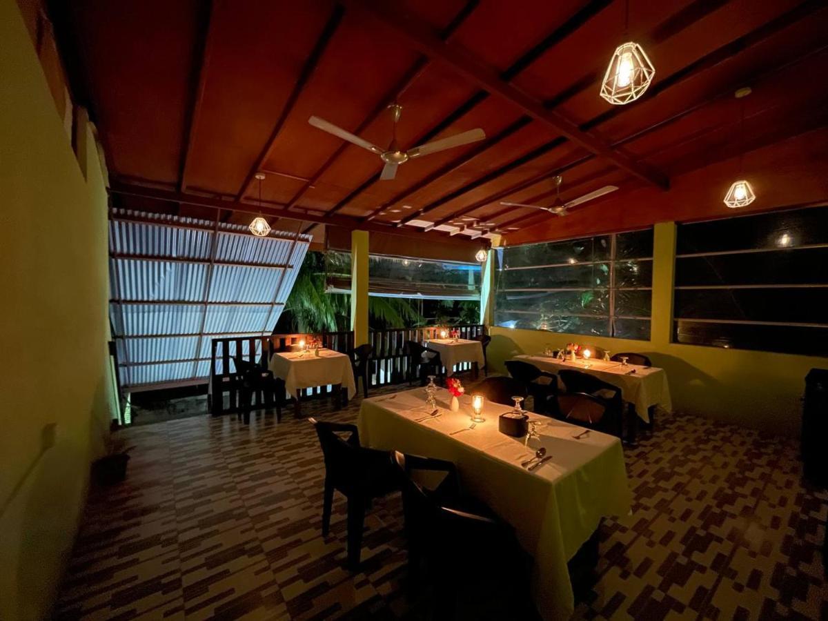 Green Leaf Guest House - Omadhoo Eksteriør bilde